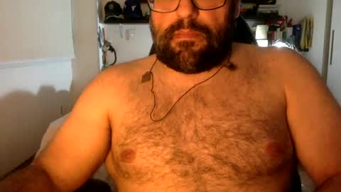 Snapshot of mbotve chatting on June 2026 07:44:01 AM VzlaMan online show from June 2026 07:44:01 AM