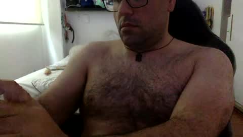 Snapshot of mbotve chatting on June 2026 08:17:01 PM VzlaMan online show from June 2026 08:17:01 PM