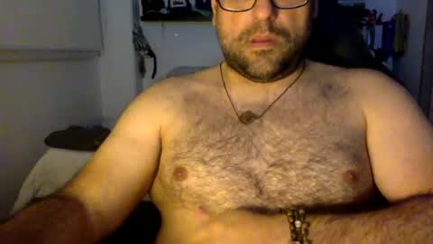 Snapshot of mbotve chatting on June 2026 04:46:01 AM VzlaMan online show from June 2026 04:46:01 AM
