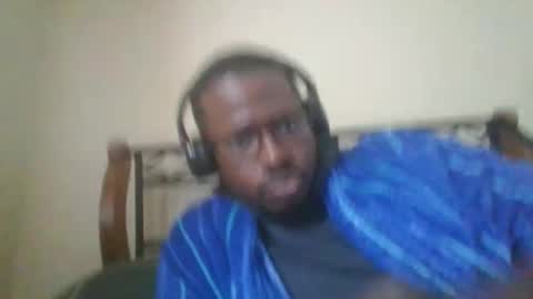 Mark online show from October 2025 06:52:01 PM