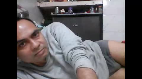 mcaraj2 online show from November 2025 06:01:01 PM