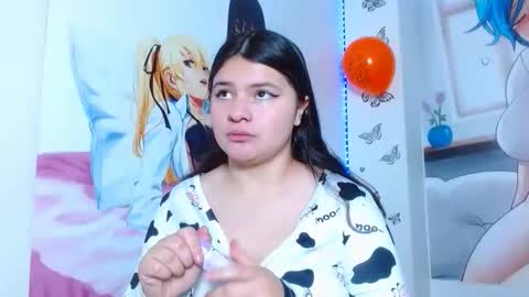 mackenna av online show from October 2025 11:42:02 AM