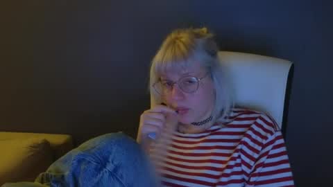 Roze online show from May 2026 12:40:02 AM