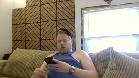 Snapshot of me2283 chatting on May 2026 05:54:02 PM me2283 online show from May 2026 05:54:02 PM