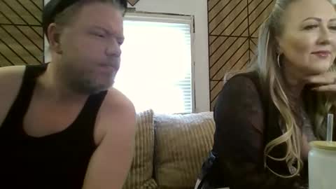 Snapshot of me2283 chatting on May 2026 03:31:02 PM me2283 online show from May 2026 03:31:02 PM
