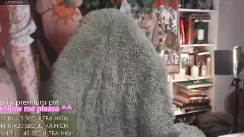 Snapshot of me_hanna chatting on May 2026 02:40:01 AM Hanna online show from May 2026 02:40:01 AM