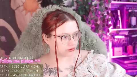 Snapshot of me_hanna chatting on June 2026 04:52:02 AM Hanna online show from June 2026 04:52:02 AM