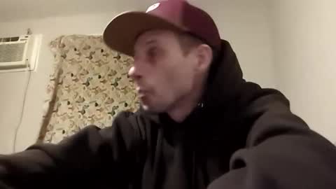 Snapshot of meanfinger chatting on February 2026 06:46:01 AM Jizzy online show from February 2026 06:46:01 AM