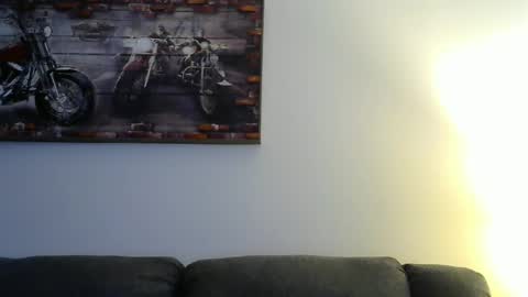 me at home online show from January 2025 01:52:01 PM