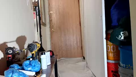 Meatman2018 online show from December 2024 06:13:01 PM