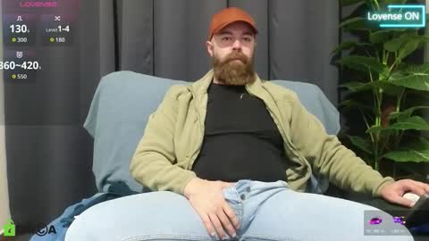 Meaty Roll online show from November 2025 01:00:02 AM