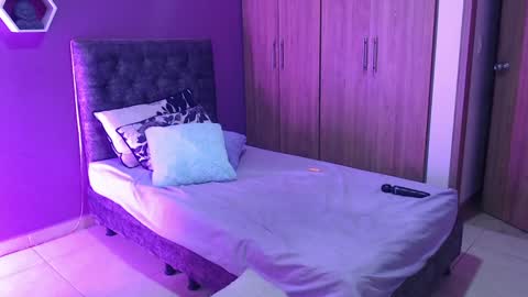 Snapshot of medelynevans chatting on January 2025 11:03:01 PM medelyn Instagram mady evans13 online show from January 2025 11:03:01 PM