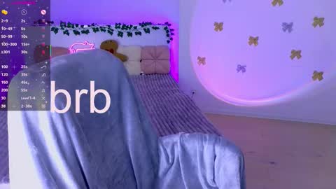 Snapshot of medina_andress chatting on February 2026 10:26:02 PM Dina online show from February 2026 10:26:02 PM