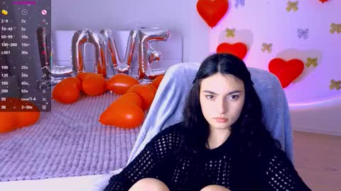 Snapshot of medina_andress chatting on February 2026 10:04:01 PM Dina online show from February 2026 10:04:01 PM