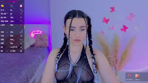 Snapshot of medina_andress chatting on February 2026 10:20:02 PM Dina online show from February 2026 10:20:02 PM