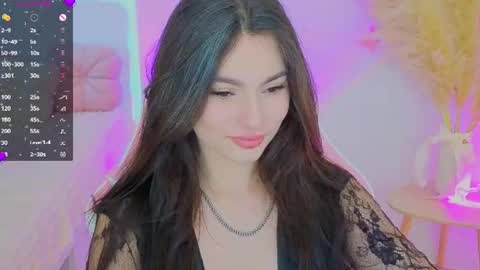 Snapshot of medina_andress chatting on June 2026 05:37:02 PM Dina online show from June 2026 05:37:02 PM