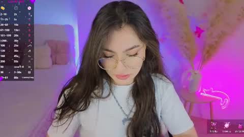 Snapshot of medina_andress chatting on June 2026 09:13:01 PM Dina online show from June 2026 09:13:01 PM