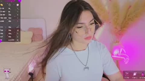 Snapshot of medina_andress chatting on July 2026 08:03:02 PM Dina online show from July 2026 08:03:02 PM