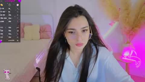 Snapshot of medina_andress chatting on July 2026 09:10:01 PM Dina online show from July 2026 09:10:01 PM