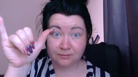 Snapshot of medjik_lool chatting on June 2026 06:44:01 AM Oltereodora-lima online show from June 2026 06:44:01 AM