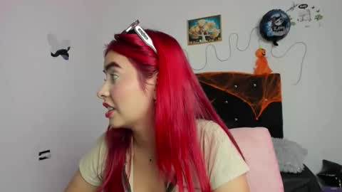 Snapshot of medusa__charity chatting on November 2025 02:19:02 PM medusa__charity online show from November 2025 02:19:02 PM