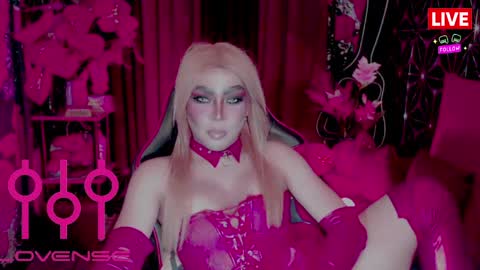 THE QUEEN ALPHA   Queen Medusa Prey online show from April 2026 05:52:01 AM