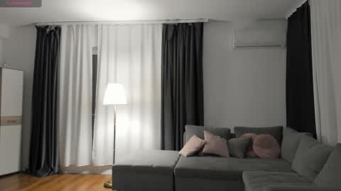 MedussaEyes online show from February 2025 08:45:01 PM