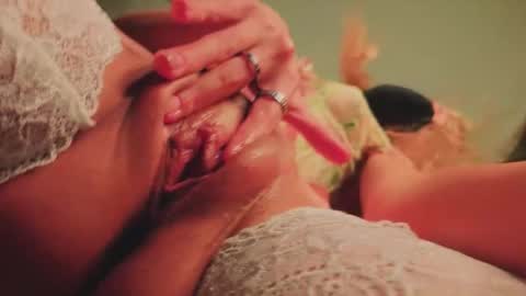 Snapshot of meeeewmeeeeow chatting on November 2025 09:25:02 PM meeeewmeeeeow online show from November 2025 09:25:02 PM