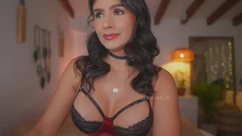 Andrea  online show from September 2025 02:18:02 PM