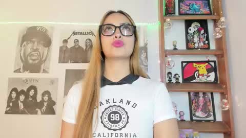 Emily online show from September 2025 11:37:02 PM