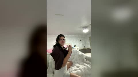 Snapshot of megaharmony chatting on December 2025 04:30:02 AM megaharmony online show from December 2025 04:30:02 AM