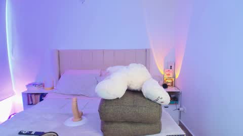 megan ale online show from October 2025 06:17:02 PM