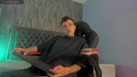 M E G A N online show from January 2025 06:27:01 PM