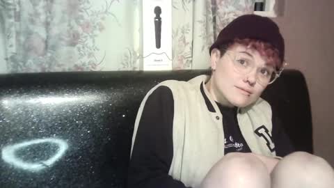 Megan and sophi online show from December 2024 05:12:01 AM