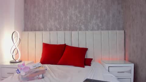 Carolina Paez online show from February 2025 11:37:01 PM