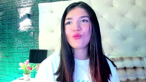     online show from January 2025 02:39:01 PM