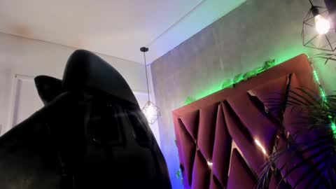    online show from February 2025 02:29:02 AM