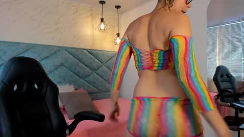 Megan Love online show from May 2026 09:09:01 PM