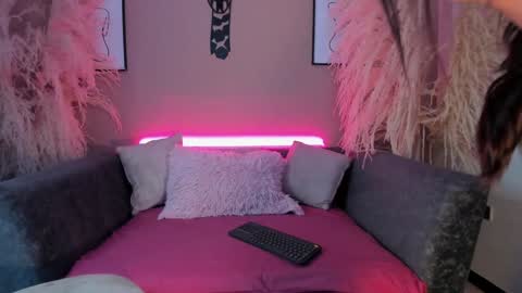     online show from January 2025 11:56:02 AM