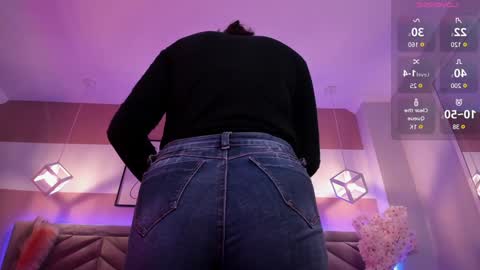     online show from January 2025 01:14:01 PM