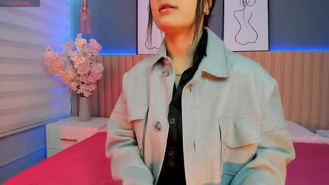     online show from February 2025 12:08:01 PM