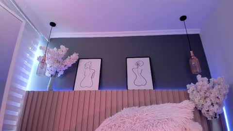     online show from February 2025 02:55:02 PM