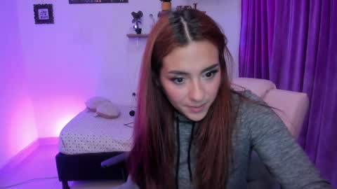                 Laura                 online show from February 2025 02:49:01 AM