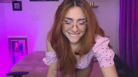                 Laura                 online show from October 2025 11:57:01 PM