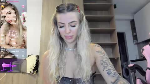 Megan online show from October 2025 05:00:01 PM