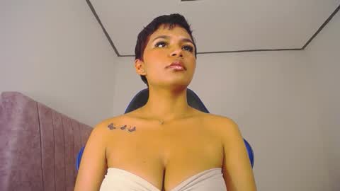 Megan online show from November 2025 07:41:01 AM