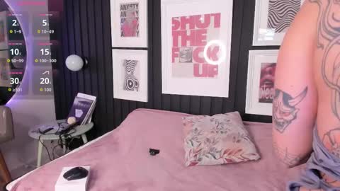 Megan  online show from November 2025 11:08:02 AM