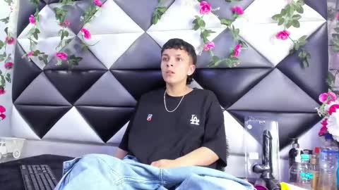 Snapshot of megan_thompsonn_ chatting on November 2025 02:12:02 AM megan_thompsonn_ online show from November 2025 02:12:02 AM