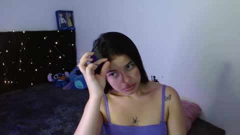 Carolina online show from November 2025 12:32:01 AM