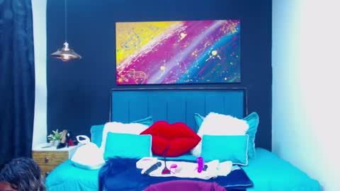 M E G A N   online show from February 2025 07:43:02 PM